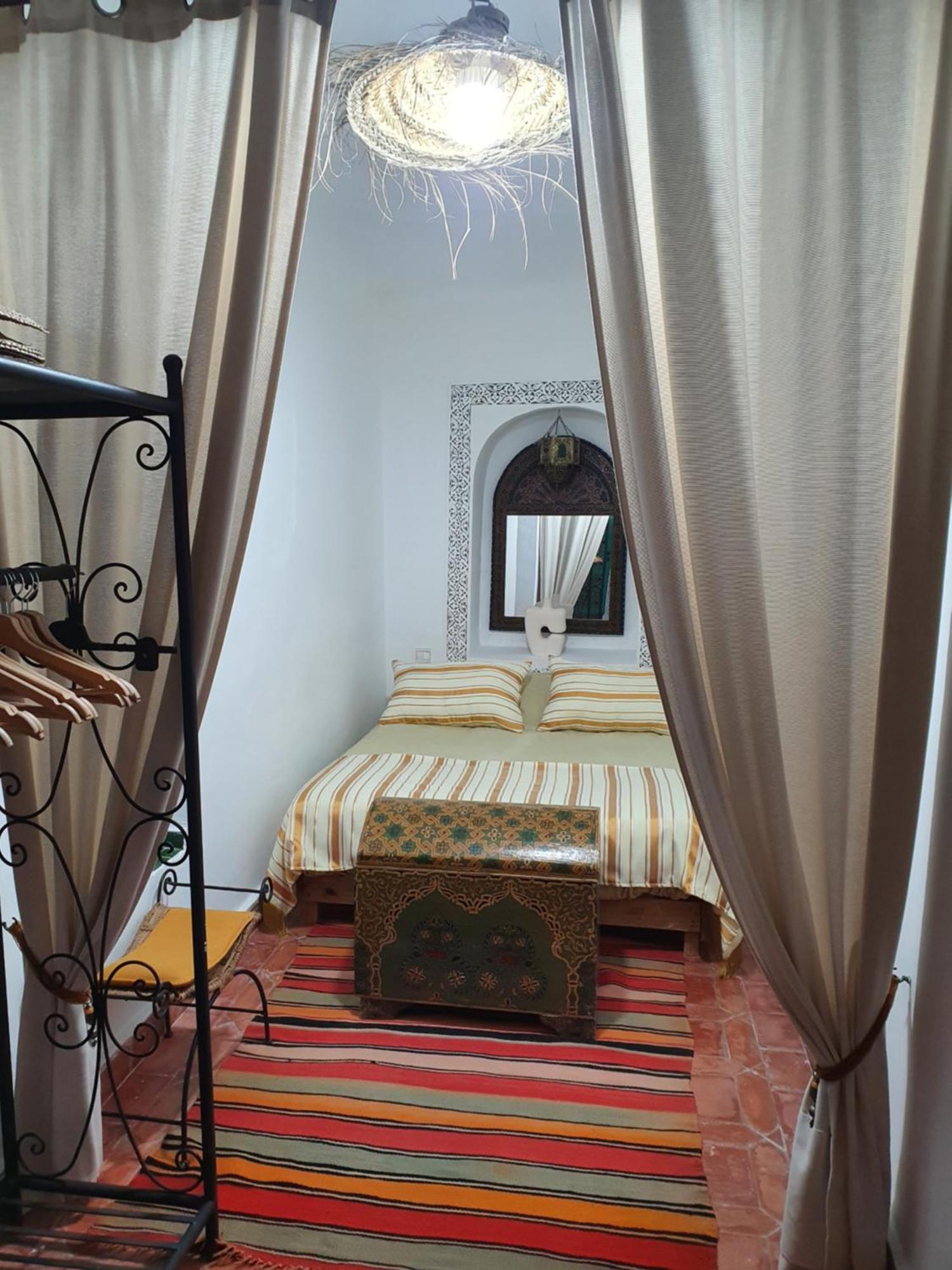 Dar Sarah-Marrakech, riad authentique idéalement situé. Marrakesh Exterior foto