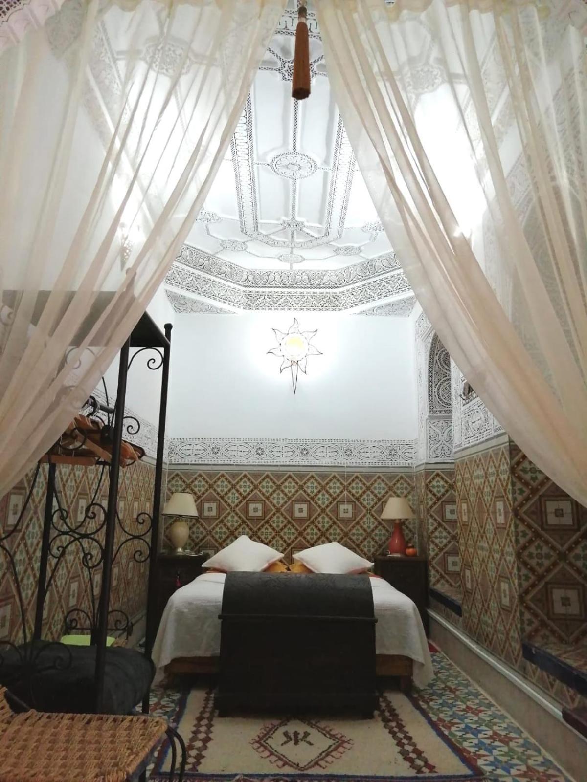 Dar Sarah-Marrakech, riad authentique idéalement situé. Marrakesh Exterior foto