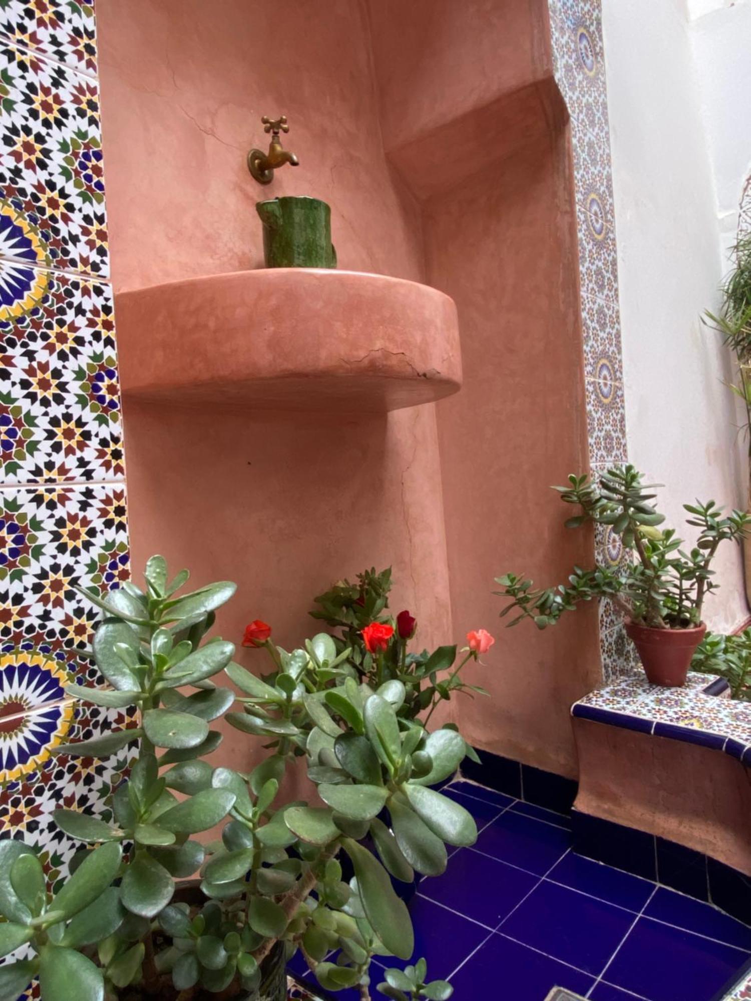 Dar Sarah-Marrakech, riad authentique idéalement situé. Marrakesh Exterior foto